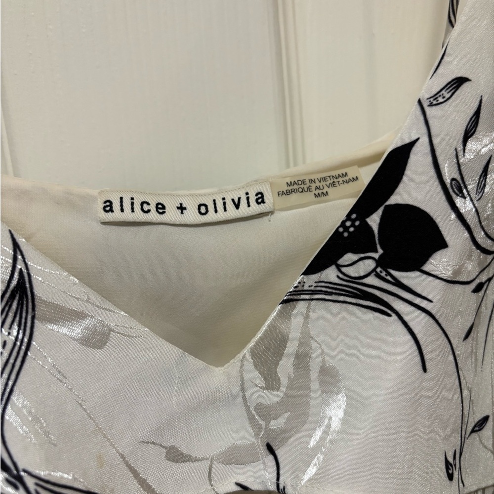 ALICE & OLIVIA Bess Slipdress in Black and White Floral Print - Picture 7 of 12